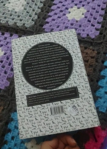 Beden Bej Renkli Maskara Franz Kafka Tasarımlı