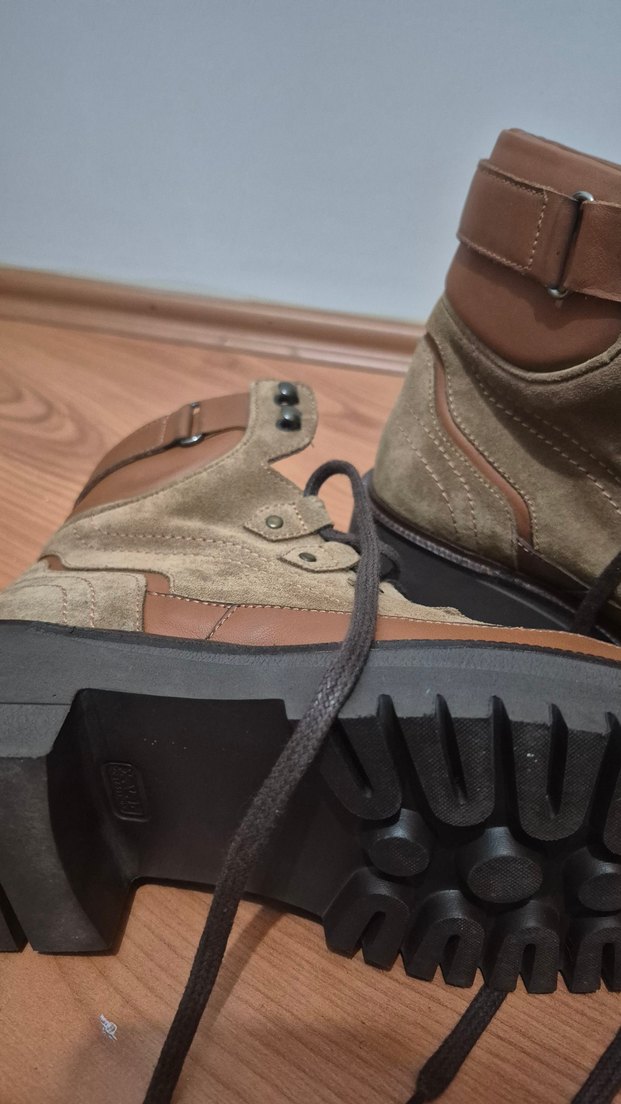 Süet Detaylı Deri Kahverengi Kadın Bot - Görsel 3