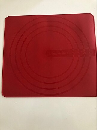 Tupperware hamur mati