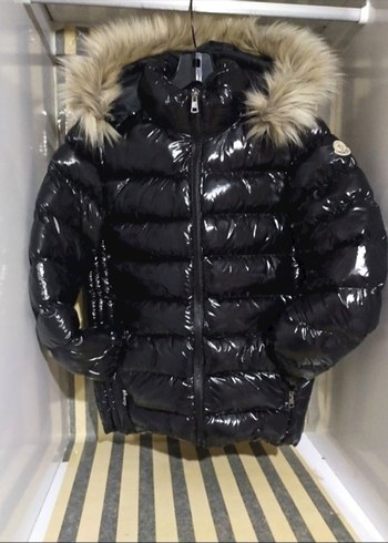 moncler Siyah Parlak Kürklü Kapüşonlu şişme Mont