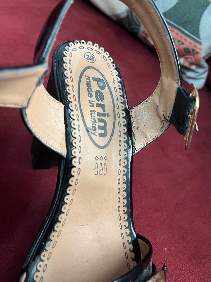 Topuklu ayakkabı - Görsel 4