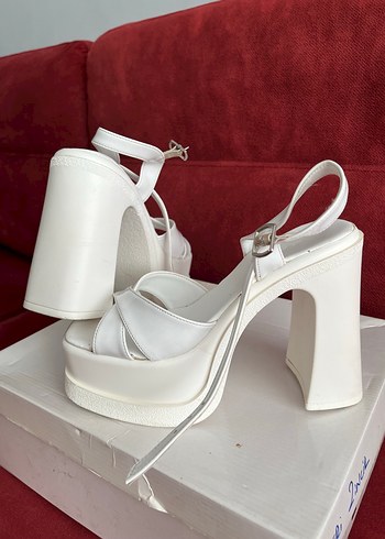 Beyaz Platform Topuklu Kadın Abiye Ayakkabı - Görsel 4