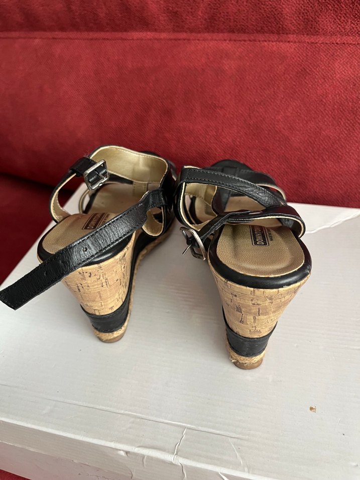 Tokalı Siyah Dolgu Topuklu Kadın Ayakkabı - Görsel 5