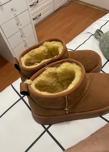Ugg 38