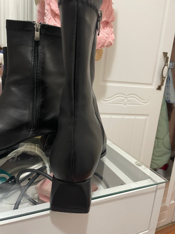 Siyah Deri Fermuarlı Topuklu Kadın Bot - Görsel 3