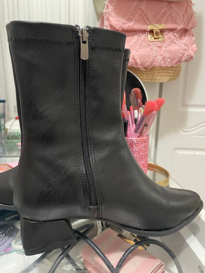 Siyah Deri Fermuarlı Topuklu Kadın Bot - Görsel 4