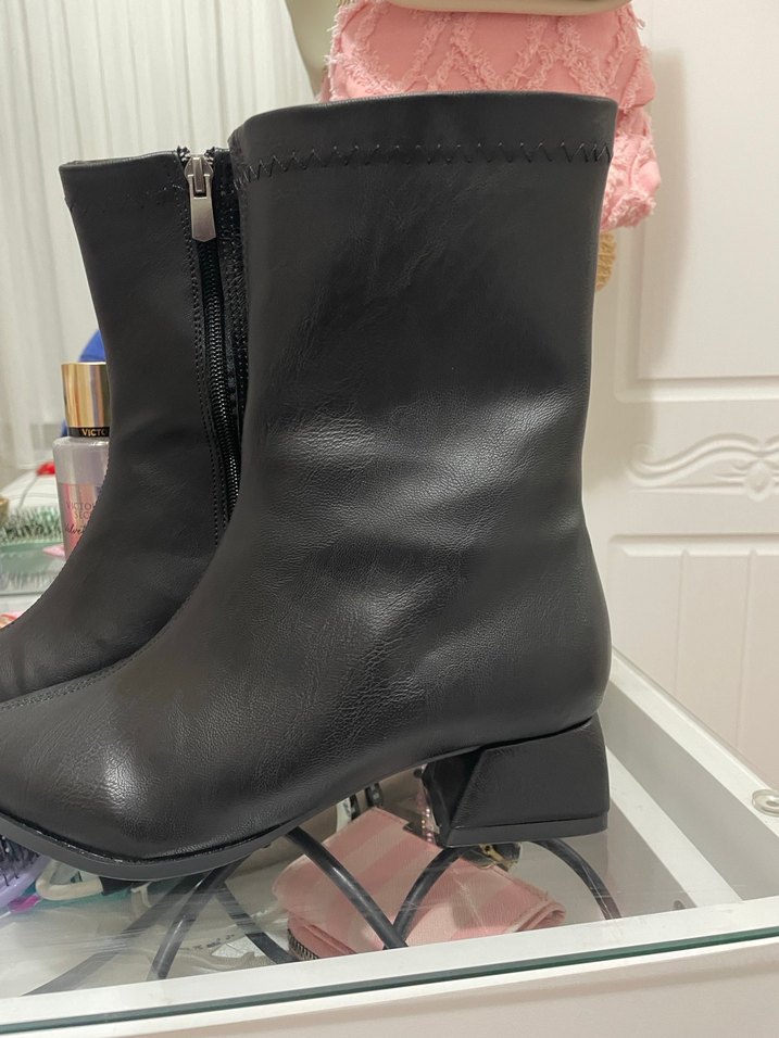 Siyah Deri Fermuarlı Topuklu Kadın Bot - Görsel 2