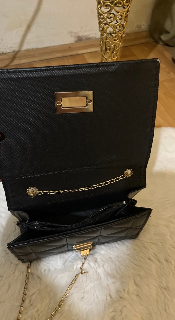 Zincir Detaylı Modern Klasik Deri Kadın Çanta - Görsel 3