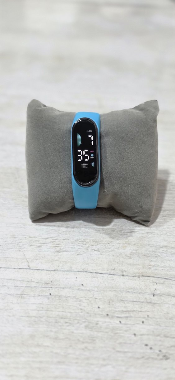 9 Farklı Renk Seçeneği İle Led Ekranlı Band Saat - Görsel 4