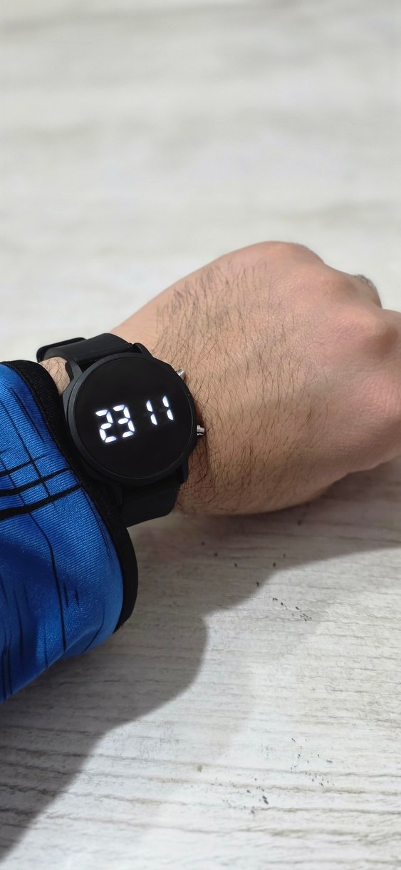 Şık Led Göstergeli Siyah Saat  - Görsel 2