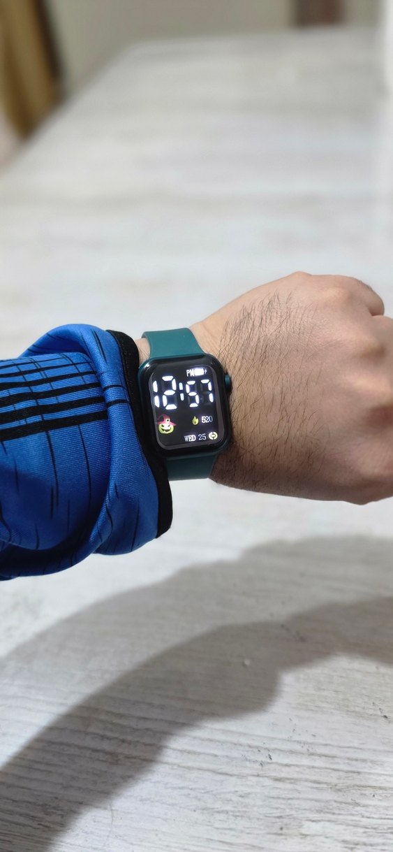 Led Gostergeli Yeşil Saat - Görsel 4