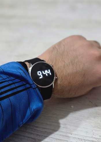 Şık Led Göstergeli Siyah Saat  - Görsel 2