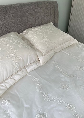İşlemeli Beyaz Yatak Örtüsü Cemil ipekçi Fransız gipürlü - Görsel 7
