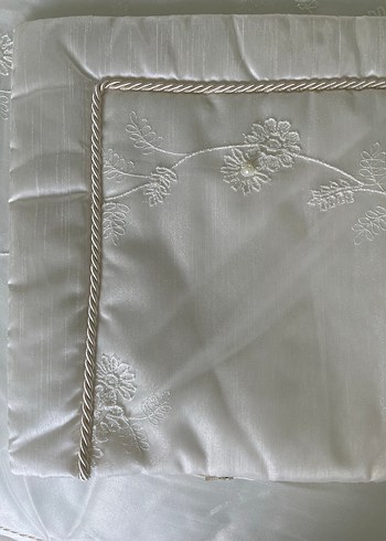 İşlemeli Beyaz Yatak Örtüsü Cemil ipekçi Fransız gipürlü - Görsel 10