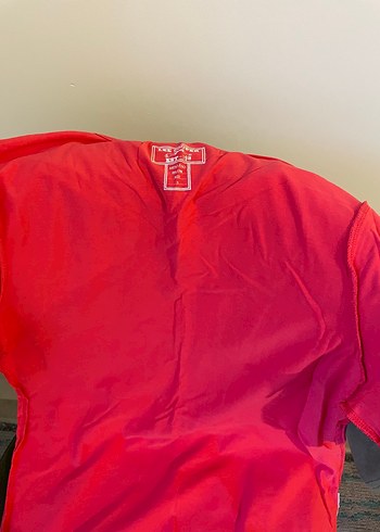 Kısa Kollu Kırmızı Tişörtü - Görsel 3