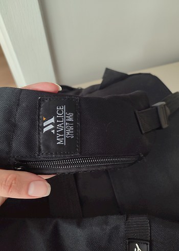 Adidas Fermuarlı Siyah Minimalist Erkek Sırt Çantası