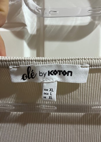 Bej V Yakalı Kadın Bluz - Görsel 3