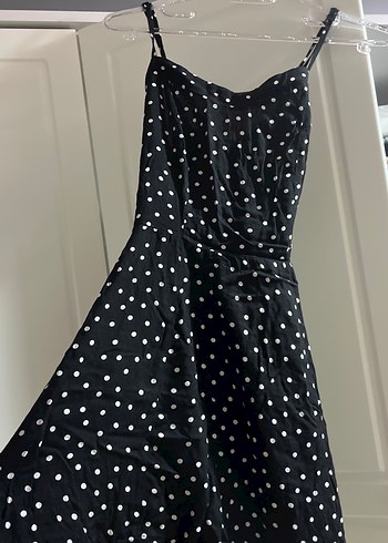 Puantiye Desenli Siyah Midi Elbise - Görsel 2