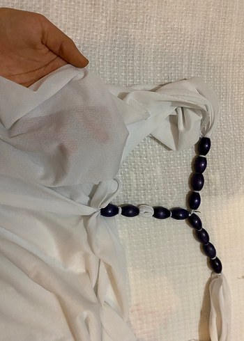 Pareo transparan beyaz boncuk askılı - Görsel 3