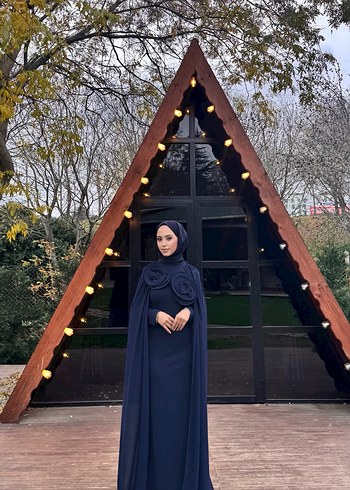 Lacivert hem tesettür hem açık abiye - Görsel 5