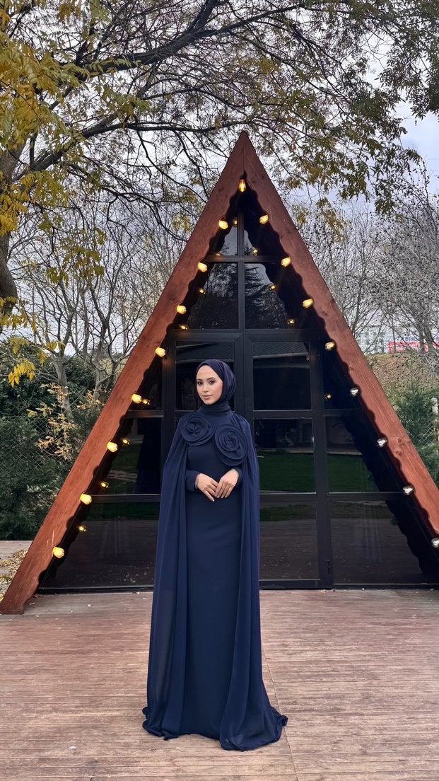 Lacivert hem tesettür hem açık abiye - Görsel 5