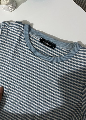 s Beden Mavi Beyaz Çizgili Kısa Kollu Crop