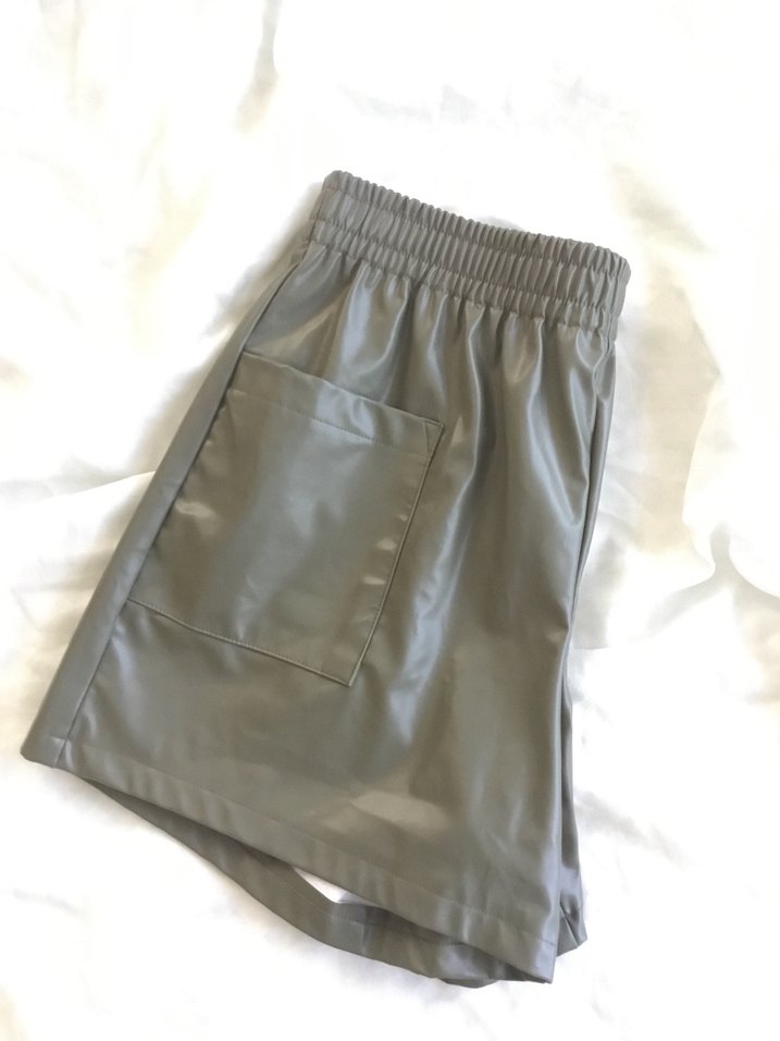 Deri Mini Şort-Lc Waikiki - Görsel 2