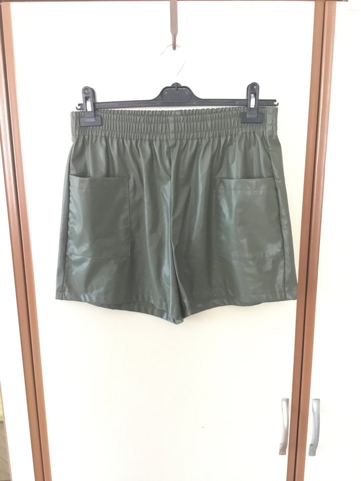 Deri Mini Şort-Lc Waikiki - Görsel 3