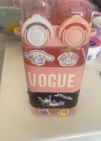 Pembe Çocuk Termosu Vogue Yazılı