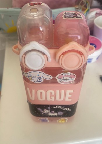 Skip Hop Pembe Çocuk Termosu Vogue Yazılı