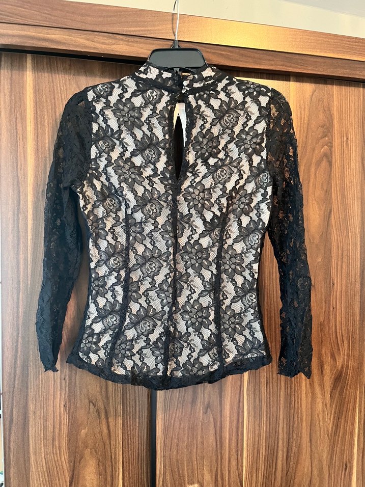 Dantel Detaylı Siyah Gotik Bluz - Görsel 2