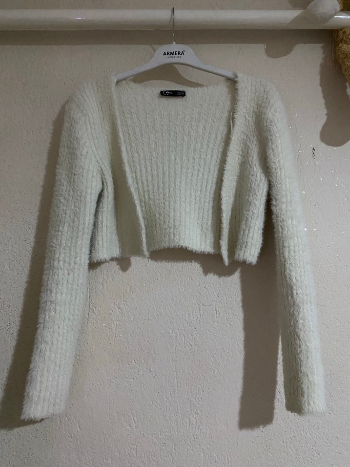 Beyaz Kısa Kadın Hırka - Görsel 2