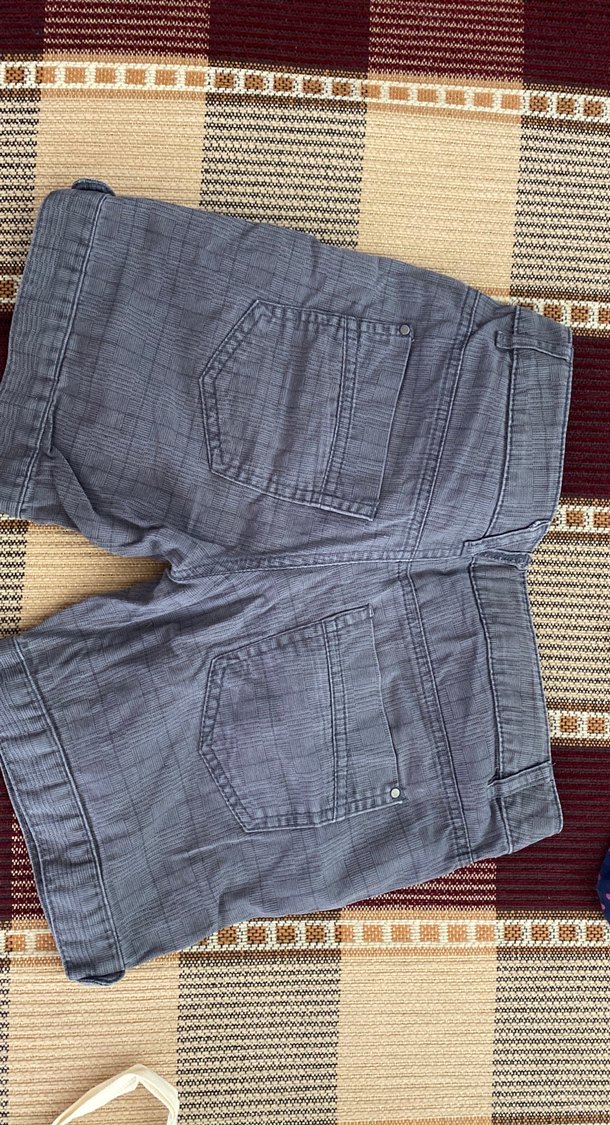 Düğmeli Gri Denim Mini Şort - Görsel 2