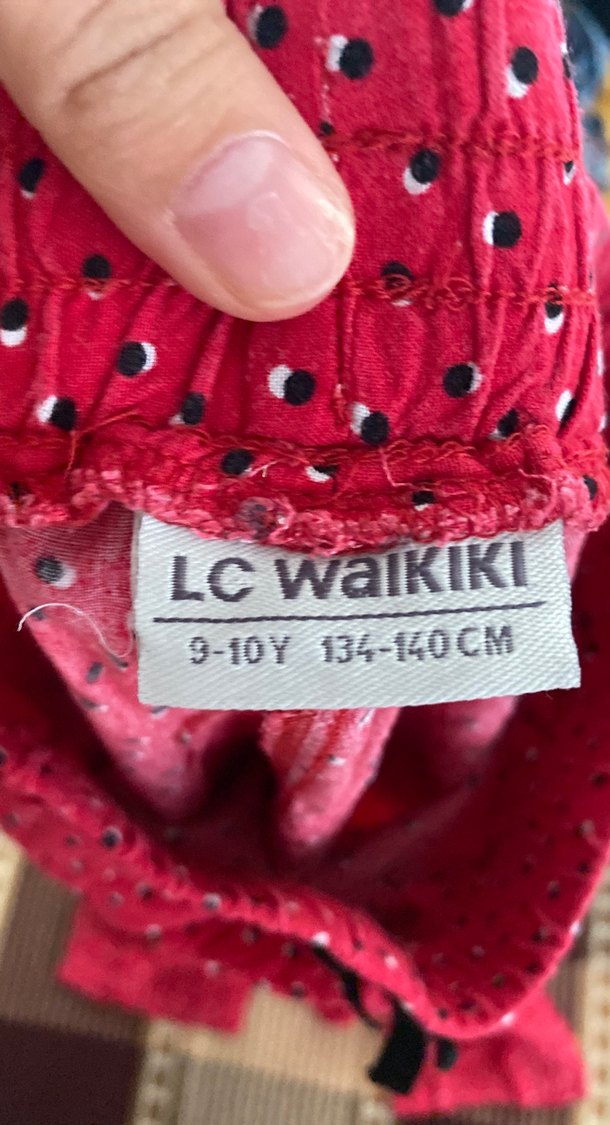 Kadın Kırmızı Yılan Desenli Bol Kumaş Pantolon - Görsel 3