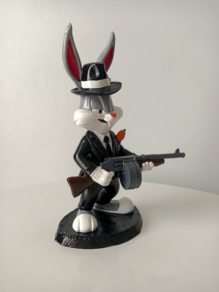 Siyah Takım Elbiseli Bugs Bunny Figürü 20 cm - Görsel 4