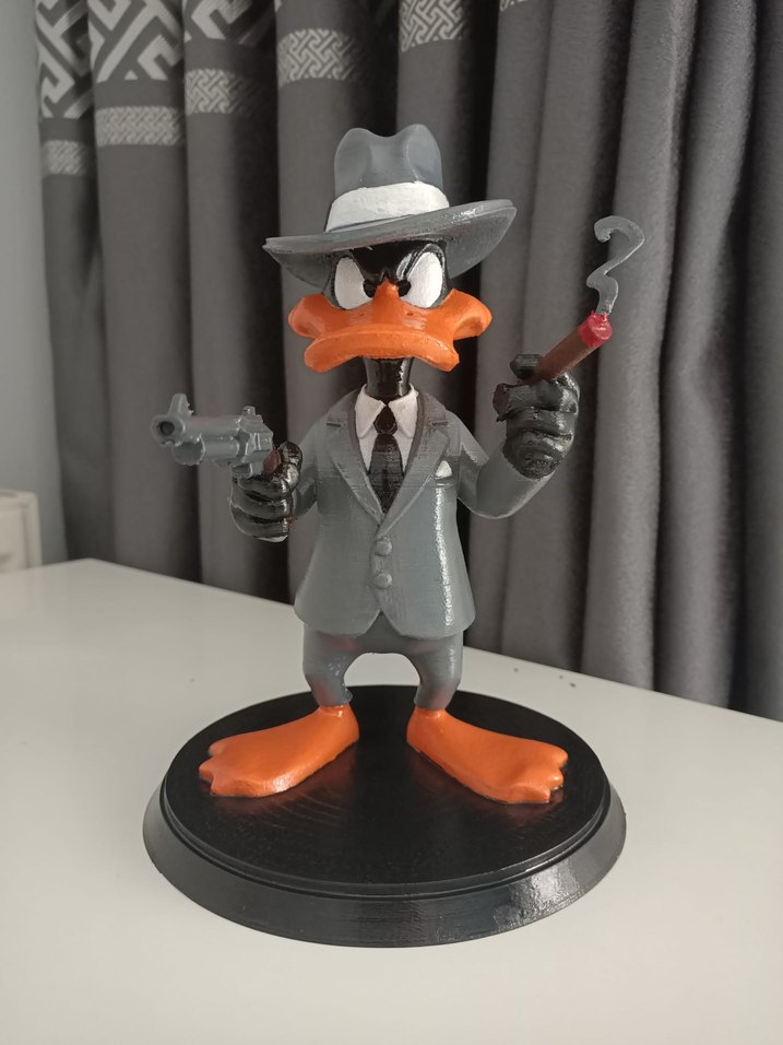 Gri Takım Elbiseli Şapkalı Ördek Figürü 20 cm - Görsel 3