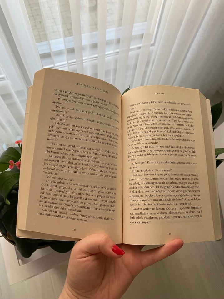 Jennifer L. Armentrout - Direniş - Görsel 5