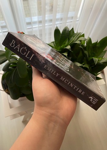 Bağlı - Emily McIntire - Görsel 3