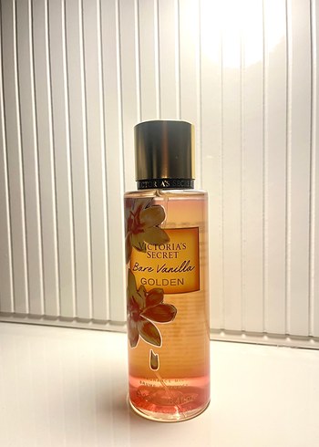 Victoria's Secret Golden Vanilya Kadın Parfümü