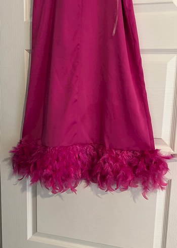 Pembe Parlak Sıfır Kollu Fırfırlı Abiye Elbise - Görsel 6