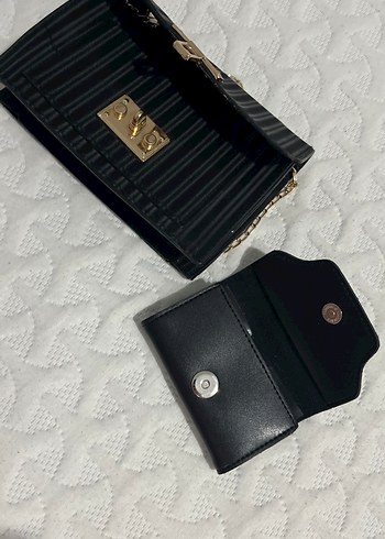 Kilitli Zincir Askılı Siyah Deri Kadın Çanta - Görsel 4