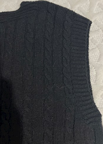Siyah V Yaka Örgü Süveter - Görsel 4