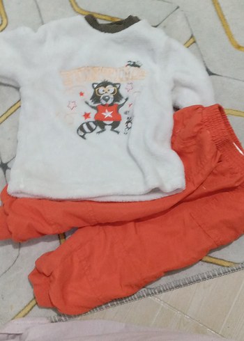 Renkli Baskılı Erkek Bebek Takımı