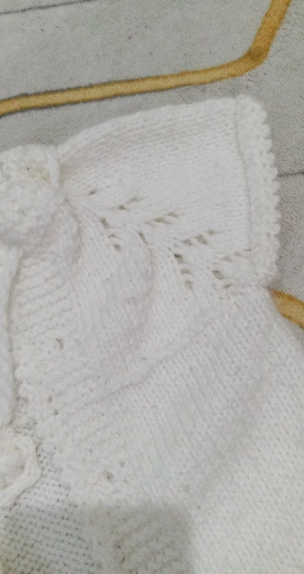 Kız Çocuk Beyaz Kısa Kollu Örgü Hırka - Görsel 3