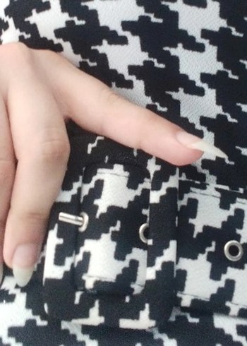 Uzun Siyah Beyaz Desenli Kadın Elbise - Görsel 3