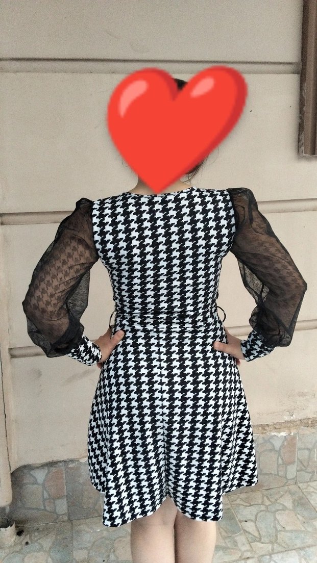 Uzun Siyah Beyaz Desenli Kadın Elbise - Görsel 2