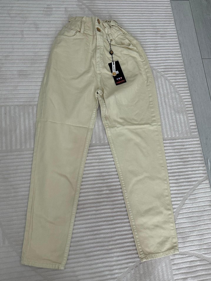 Bej renkte kemerli pantolon - Görsel 2