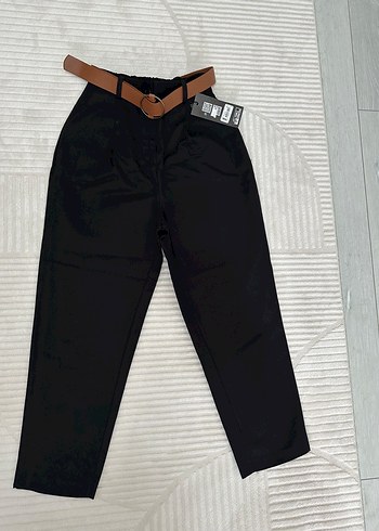 Kemerli Siyah Midi Kadın Pantolon - Görsel 2