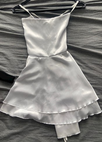 Beyaz Mini Straplez elbise(saten)
