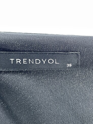 36 Beden siyah Renk Trendyol & Milla Uzun Elbise %70 İndirimli.